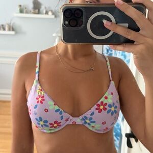 Dippin daisy’s patterned bikini top